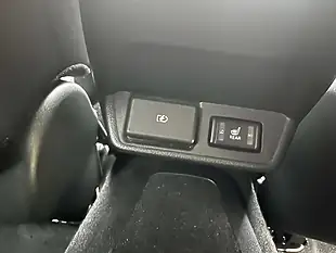 Used 2020 Nissan Leaf Tekna Black - Interior and Exterior details 13