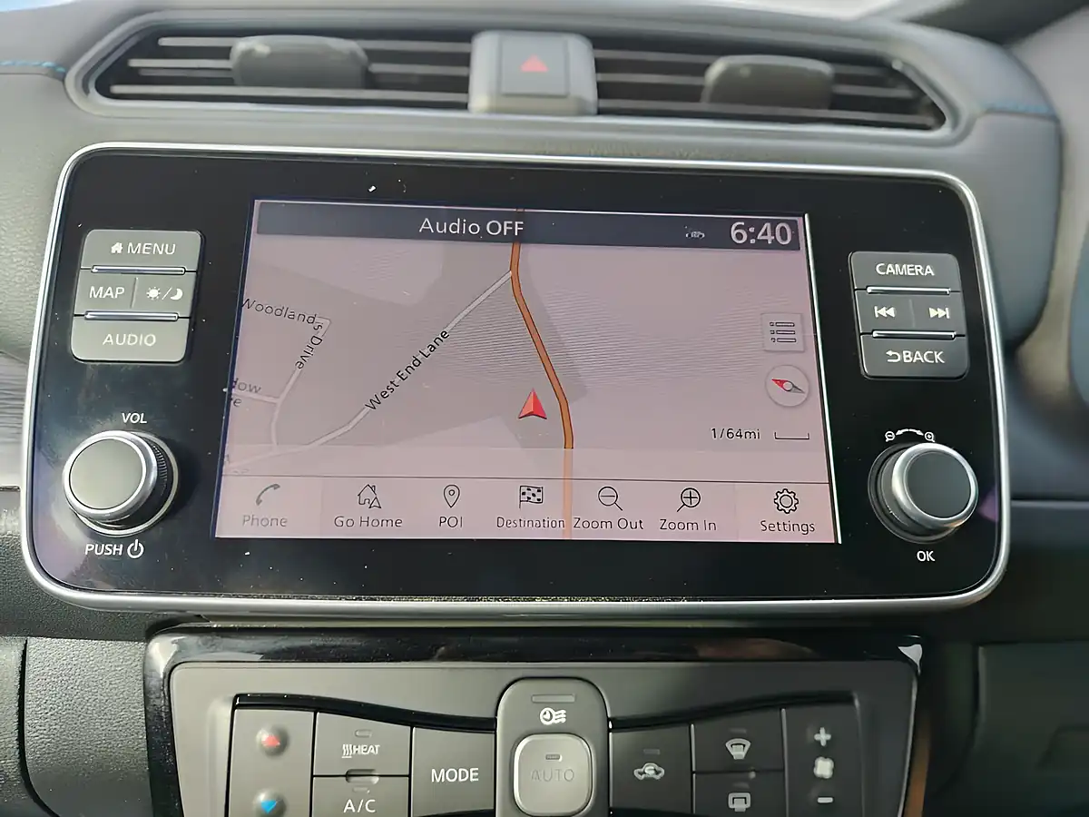 Used 2020 Nissan Leaf Tekna Grey - Interior and Exterior details 13