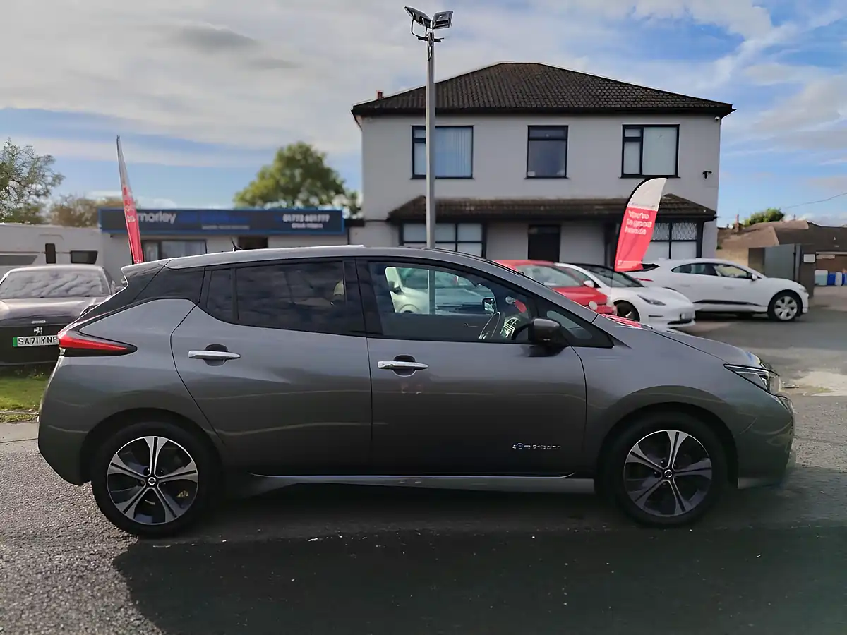 Used 2020 Nissan Leaf Tekna Grey - Interior and Exterior details 7