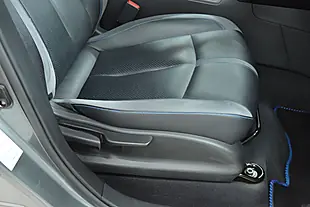 Used 2020 Nissan Leaf Tekna Grey - Interior and Exterior details 10