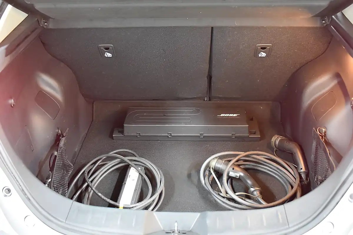 Used 2020 Nissan Leaf Tekna Grey - Interior and Exterior details 15