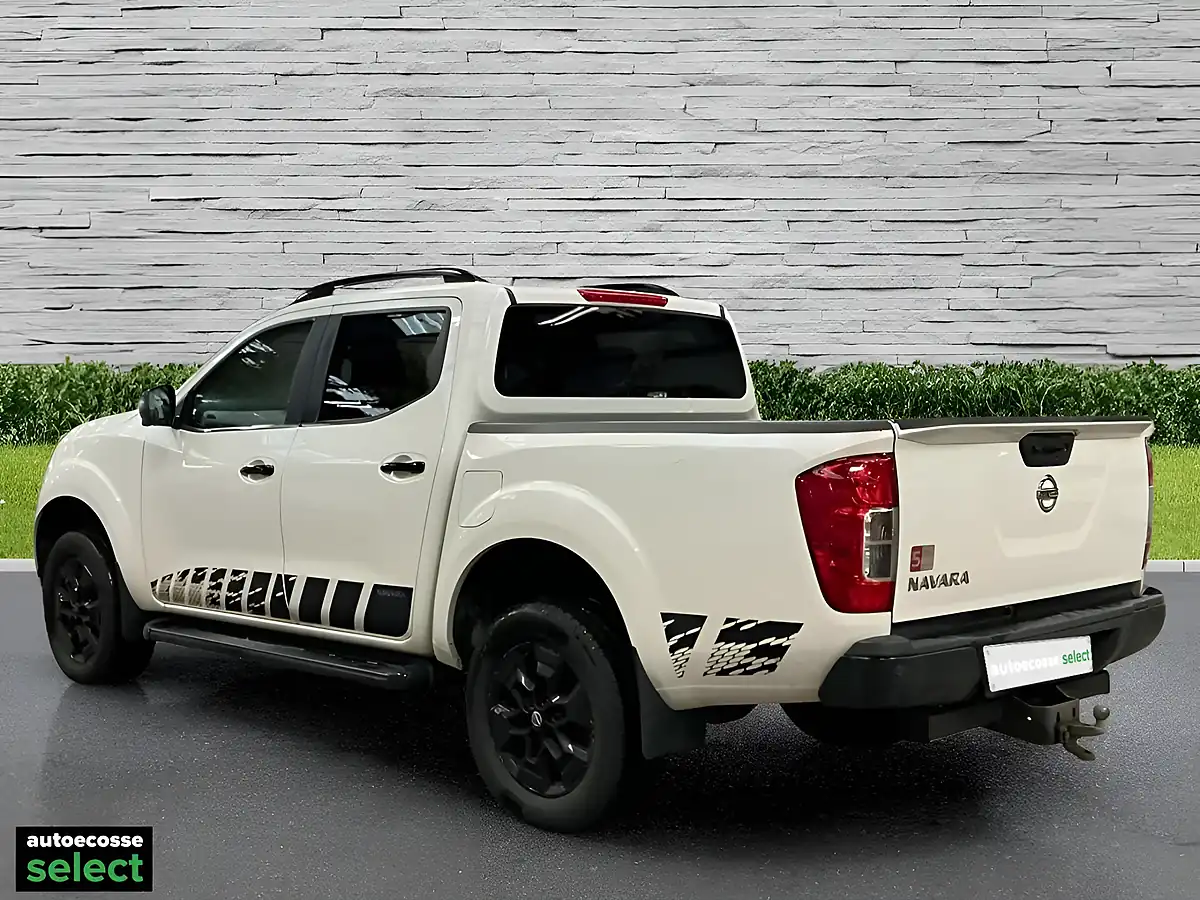 Used 2020 Nissan Navara N-Guard White - Interior and Exterior details 4