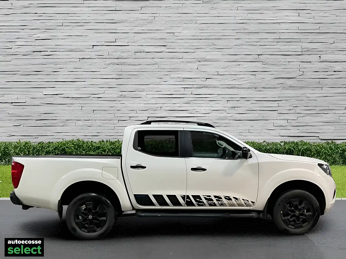 Used 2020 Nissan Navara N-Guard White - Interior and Exterior details 6