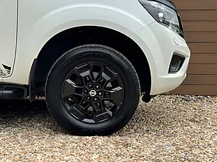 Used 2020 Nissan Navara N-Guard White - Interior and Exterior details 11