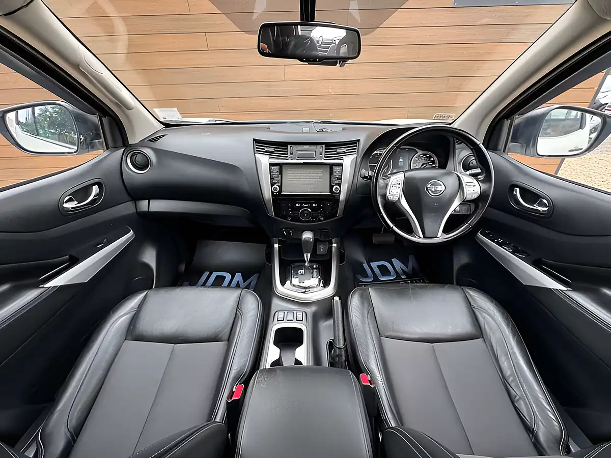 Used 2020 Nissan Navara N-Guard White - Interior and Exterior details 18
