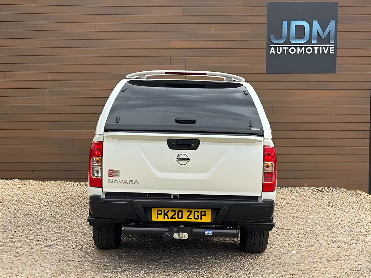 Used 2020 Nissan Navara N-Guard White - Interior and Exterior details 4