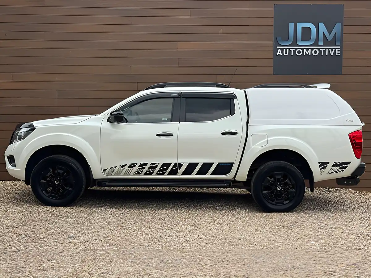Used 2020 Nissan Navara N-Guard White - Interior and Exterior details 8