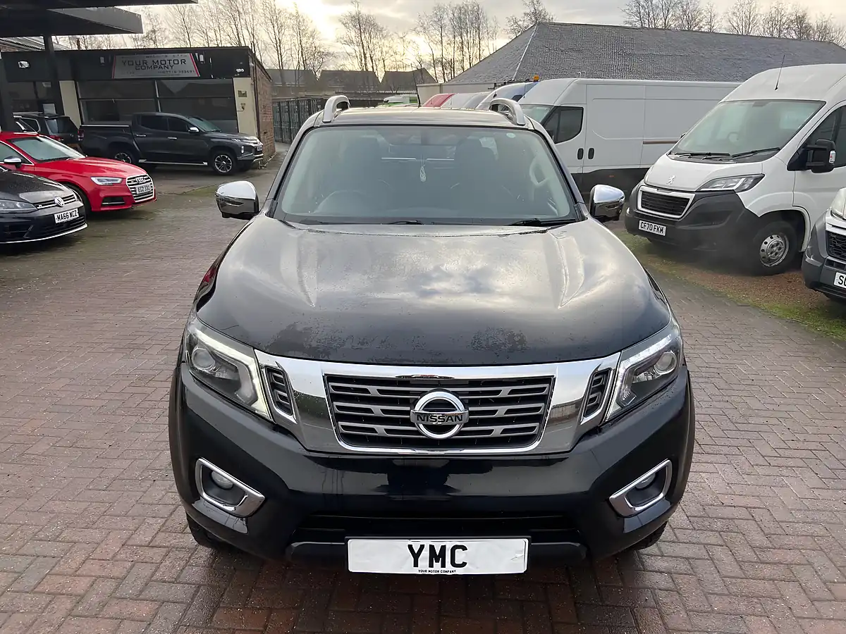 Used 2020 Nissan Navara Tekna Black - Interior and Exterior details 2