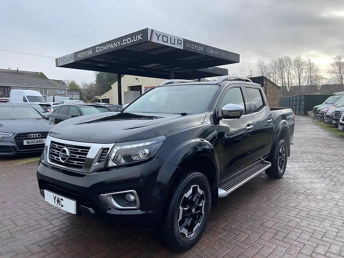 Used 2020 Nissan Navara Tekna Black - Interior and Exterior details 3