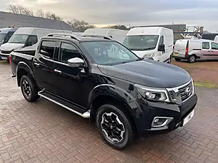 Used 2020 Nissan Navara Tekna Black - Interior and Exterior details 6