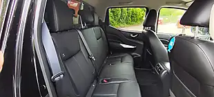 Used 2020 Nissan Navara Tekna Black - Interior and Exterior details 13