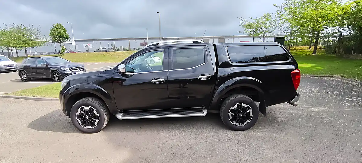 Used 2020 Nissan Navara Tekna Black - Interior and Exterior details 2