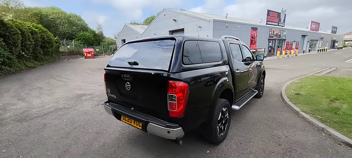 Used 2020 Nissan Navara Tekna Black - Interior and Exterior details 5