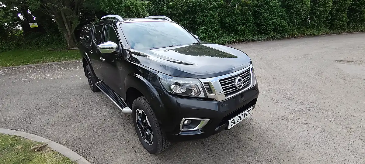 Used 2020 Nissan Navara Tekna Black - Interior and Exterior details 7