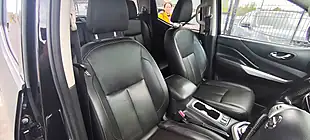 Used 2020 Nissan Navara Tekna Black - Interior and Exterior details 11