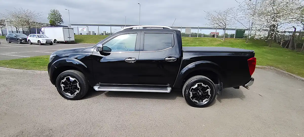 Used 2020 Nissan Navara Tekna Black - Interior and Exterior details 2