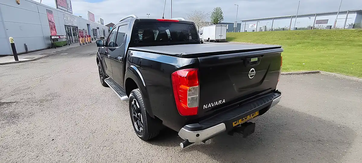 Used 2020 Nissan Navara Tekna Black - Interior and Exterior details 3