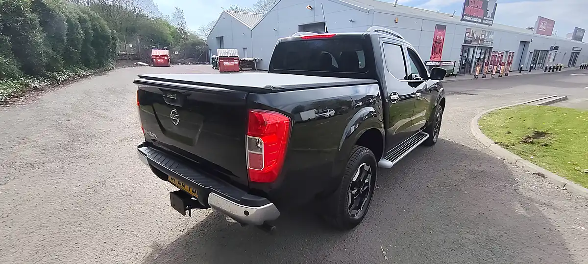 Used 2020 Nissan Navara Tekna Black - Interior and Exterior details 5