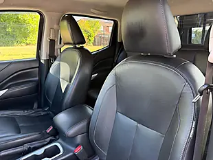 Used 2020 Nissan Navara Tekna Black - Interior and Exterior details 14