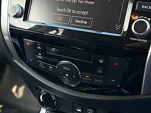 Used 2020 Nissan Navara Tekna Black - Interior and Exterior details 15