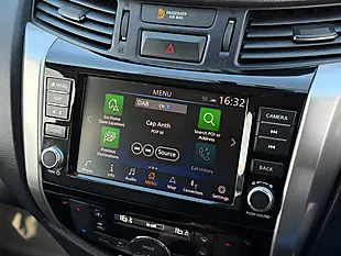 Used 2020 Nissan Navara Tekna Black - Interior and Exterior details 16