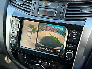 Used 2020 Nissan Navara Tekna Black - Interior and Exterior details 17