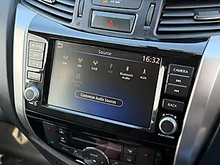 Used 2020 Nissan Navara Tekna Black - Interior and Exterior details 18