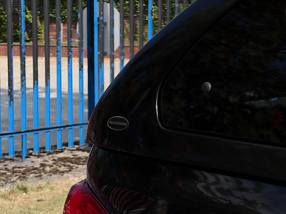 Used 2020 Nissan Navara Tekna Black - Interior and Exterior details 20