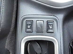 Used 2020 Nissan Navara Tekna Black - Interior and Exterior details 16