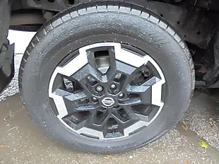 Used 2020 Nissan Navara Tekna Black - Interior and Exterior details 20