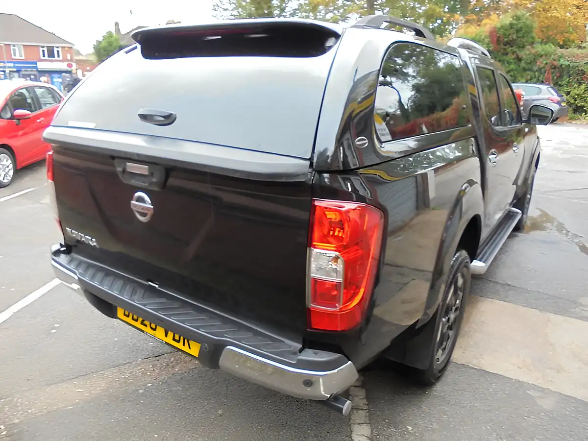 Used 2020 Nissan Navara Tekna Black - Interior and Exterior details 7