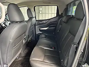 Used 2020 Nissan Navara Tekna Black - Interior and Exterior details 16
