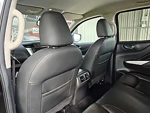 Used 2020 Nissan Navara Tekna Black - Interior and Exterior details 17