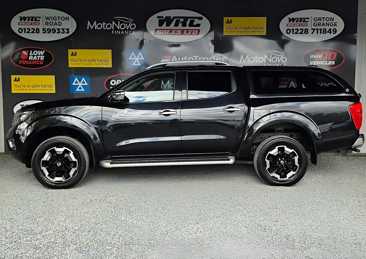 Used 2020 Nissan Navara Tekna Black - Interior and Exterior details 2
