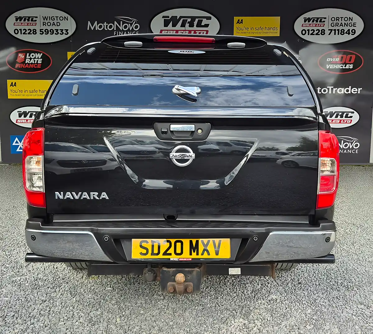 Used 2020 Nissan Navara Tekna Black - Interior and Exterior details 7