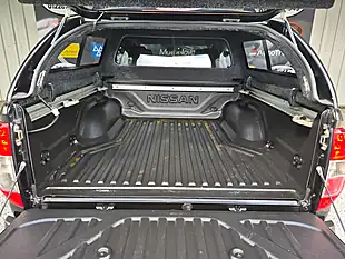 Used 2020 Nissan Navara Tekna Black - Interior and Exterior details 9
