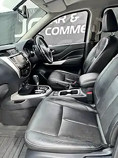 Used 2020 Nissan Navara Tekna Blue - Interior and Exterior details 10