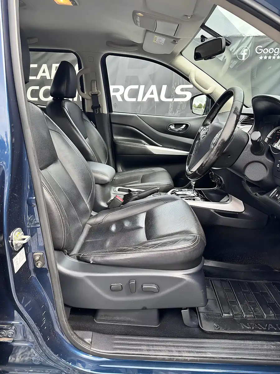 Used 2020 Nissan Navara Tekna Blue - Interior and Exterior details 13