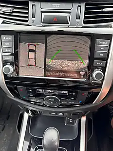 Used 2020 Nissan Navara Tekna Blue - Interior and Exterior details 16