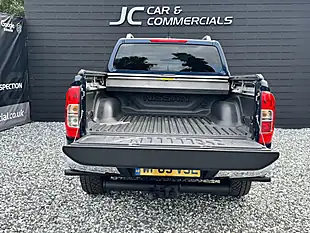 Used 2020 Nissan Navara Tekna Blue - Interior and Exterior details 18