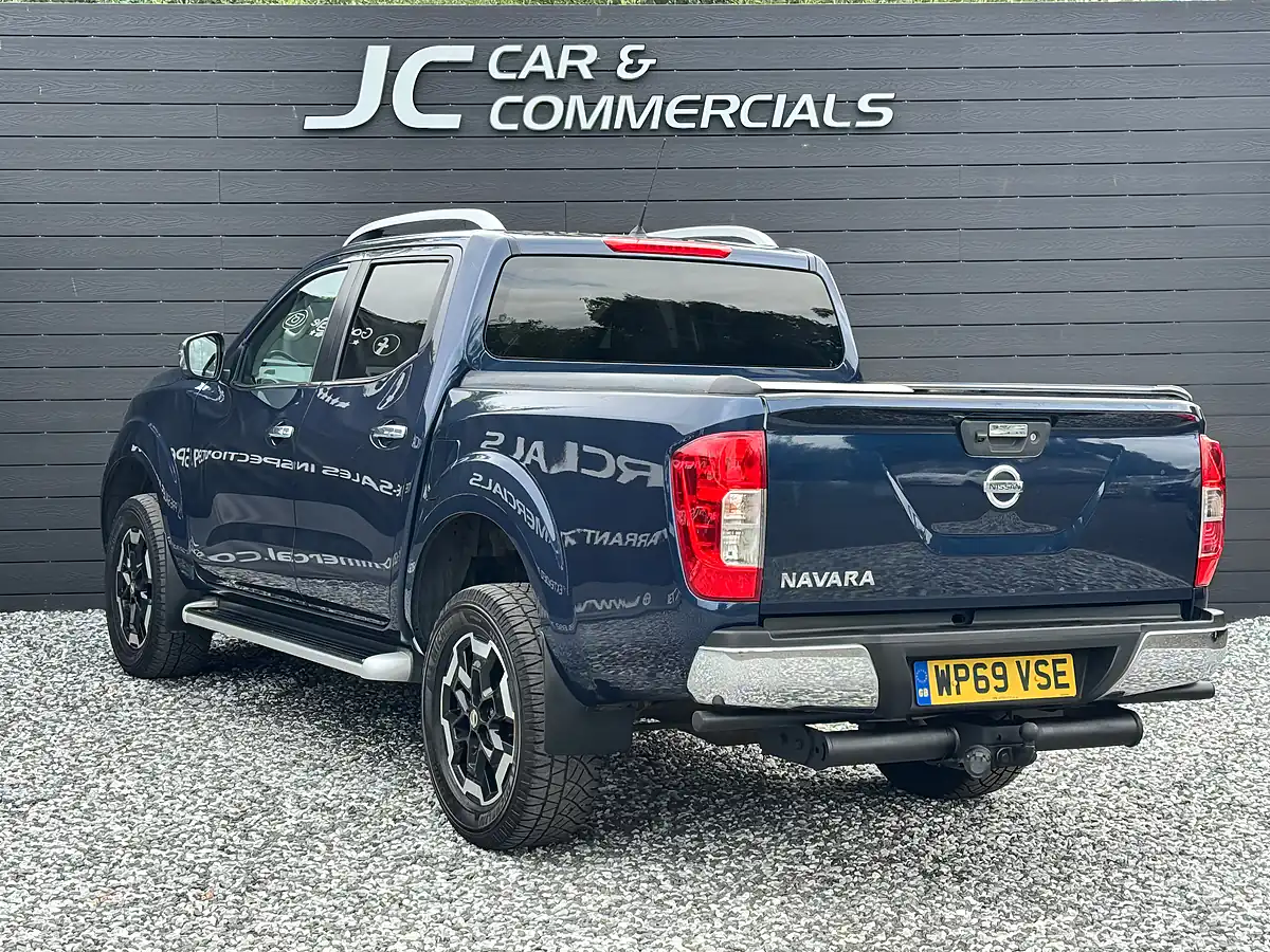 Used 2020 Nissan Navara Tekna Blue - Interior and Exterior details 5