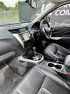 Used 2020 Nissan Navara Tekna Blue - Interior and Exterior details 9