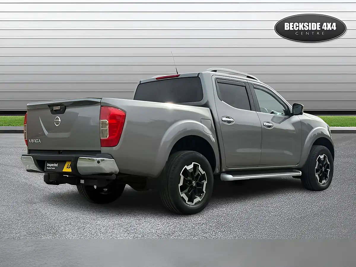 Used 2020 Nissan Navara Tekna Grey - Interior and Exterior details 4