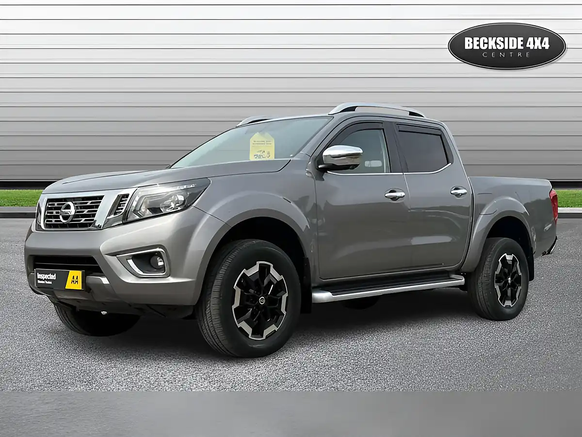 Used 2020 Nissan Navara Tekna Grey - Interior and Exterior details 5