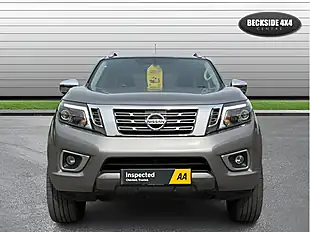 Used 2020 Nissan Navara Tekna Grey - Interior and Exterior details 8