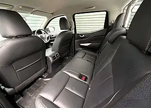 Used 2020 Nissan Navara Tekna Shr Dcb Black - Interior and Exterior details 14