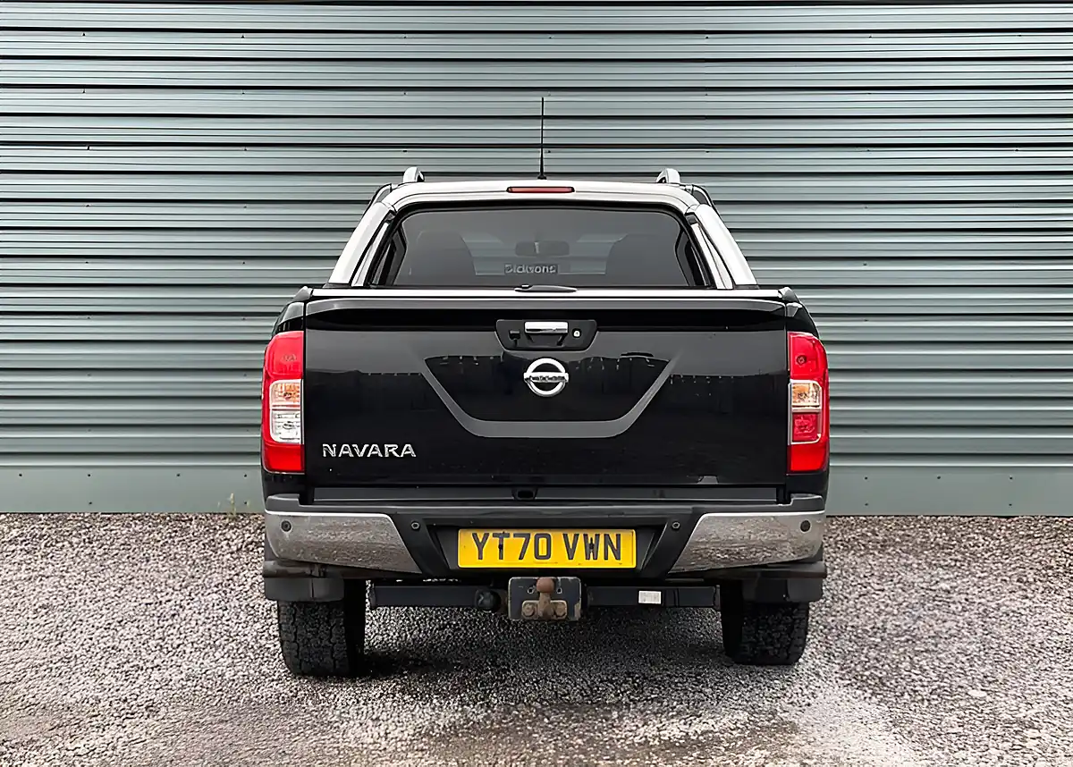 Used 2020 Nissan Navara Tekna Shr Dcb Black - Interior and Exterior details 9