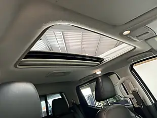 Used 2020 Nissan Navara Tekna White - Interior and Exterior details 17