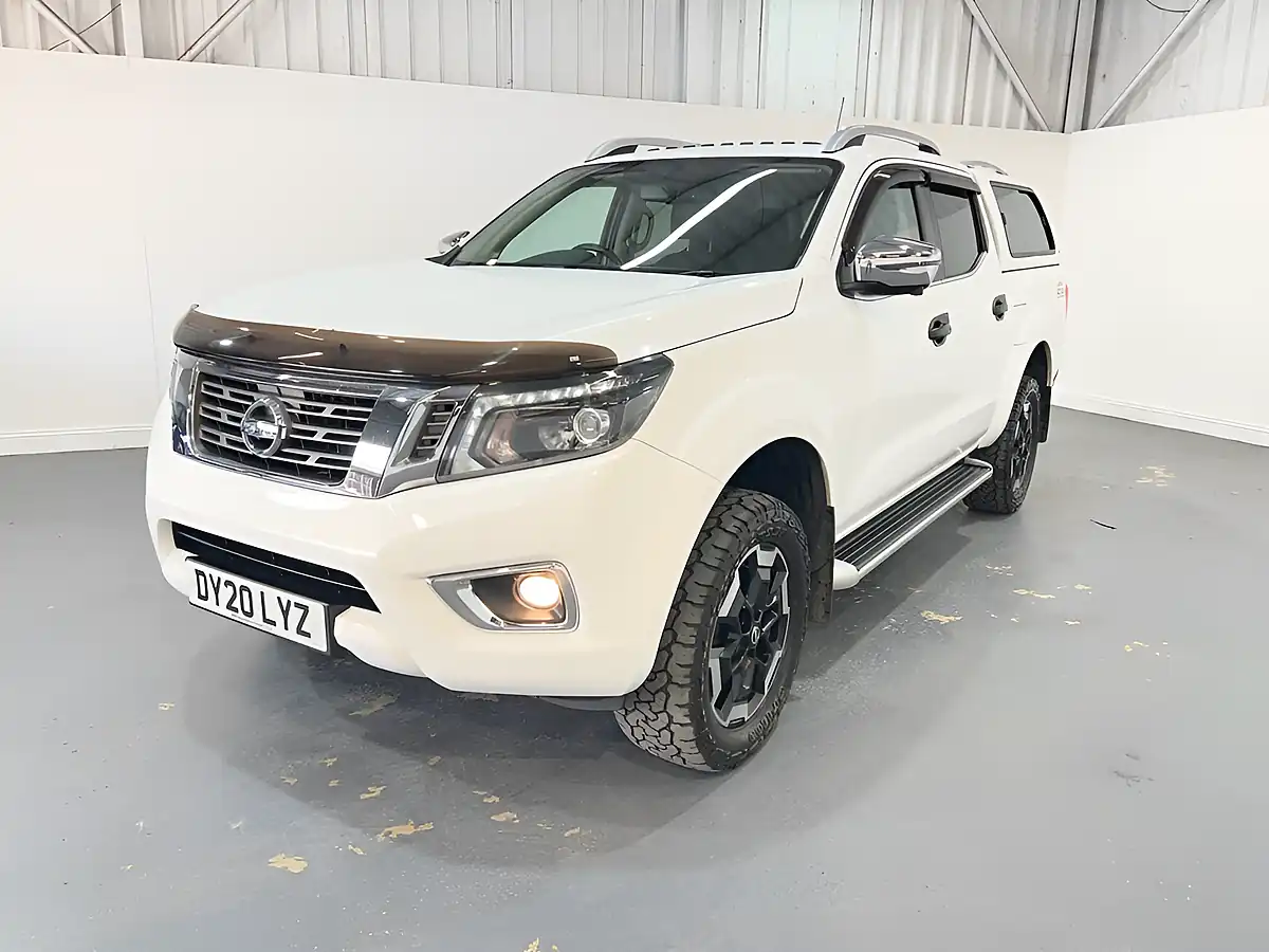 Used 2020 Nissan Navara Tekna White - Interior and Exterior details 3