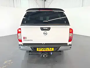 Used 2020 Nissan Navara Tekna White - Interior and Exterior details 7